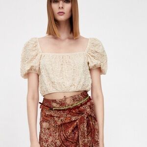 NWT Zara Cream Off The Shoulder Textured Puff Sleeve Crop Top Size Medium